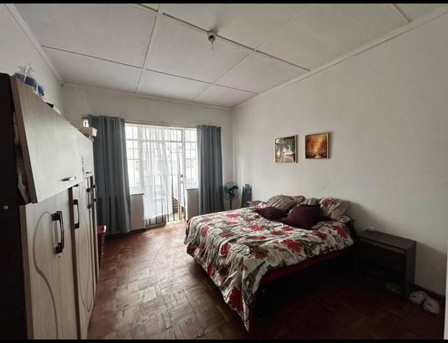 BUSINESS FOR SALE IN SPRINGS CENTRAL